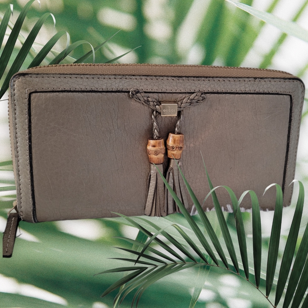 Gucci Zipper Wallet with Bamboo accent
